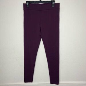 Marty M Purple The Wear Everywhere Leggings Size M NWT